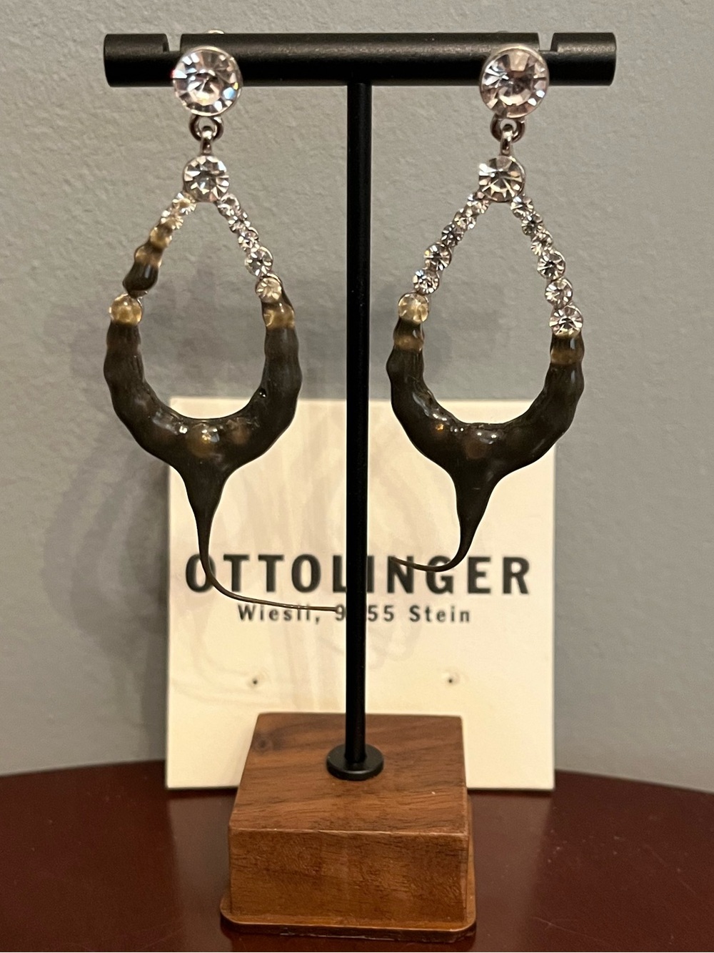 Ottolinger Drip-Effect Crystal Drop Pierced Earrings